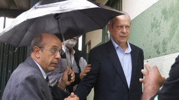 brasil-politica-mensalao-jose-dirceu-deixa-prisao-20141104-002-baixa-size-598